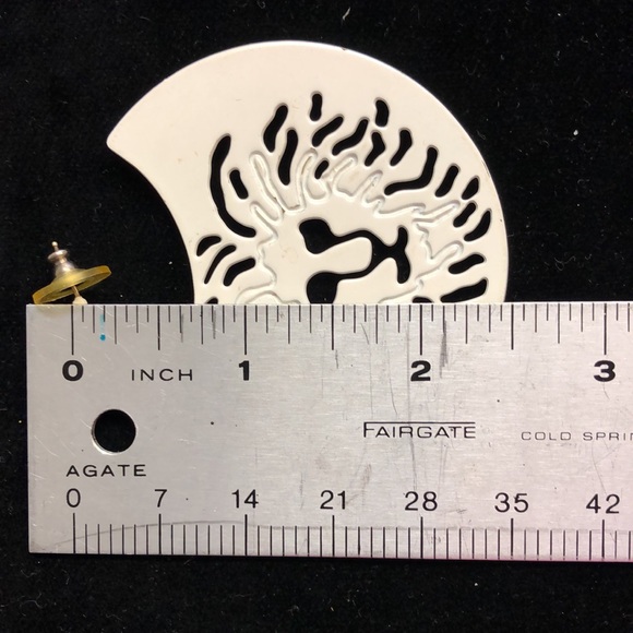 Vintage Rare Anne Klein Lion Head Logo Crescent Shaped Earrings - Picture 16 of 16